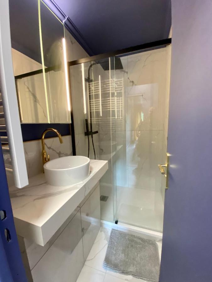 Luxury Paris La Vie En Rose Jacuzzi Terrasse Parking Exterior foto